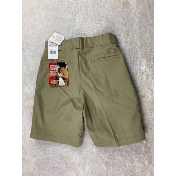 Dickies Men's Tan Shorts - Picture 3 of 4
